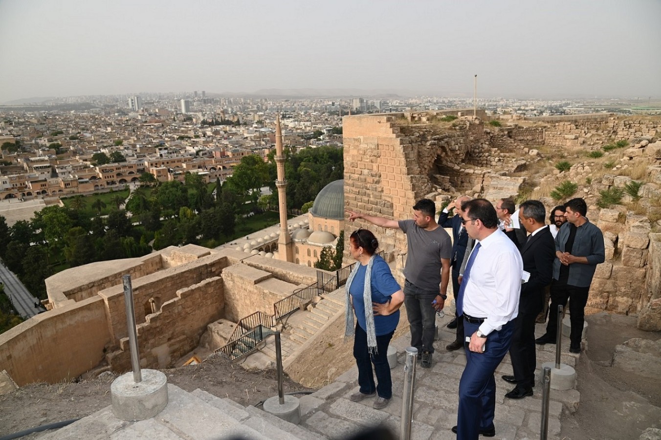 Vali Ayhan: Urfa her alanda eşsiz bir şehir