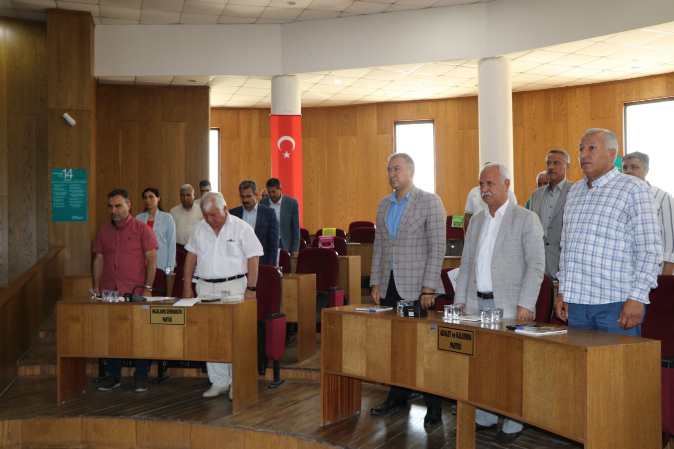 Viranşehir Meclisi’nde iki önemli madde komisyonlara havale edildi