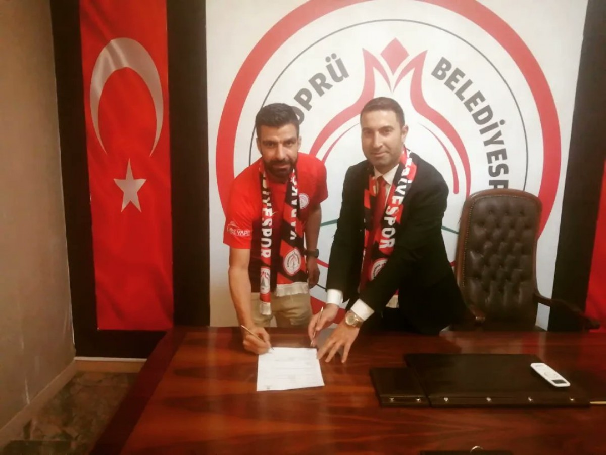 Kırmızı siyahlı ekip tecrübeli orta sahayla yeniden anlaştı