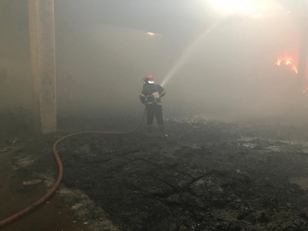 Urfa’da daha faaliyete girmeyen fabrikada yangın!