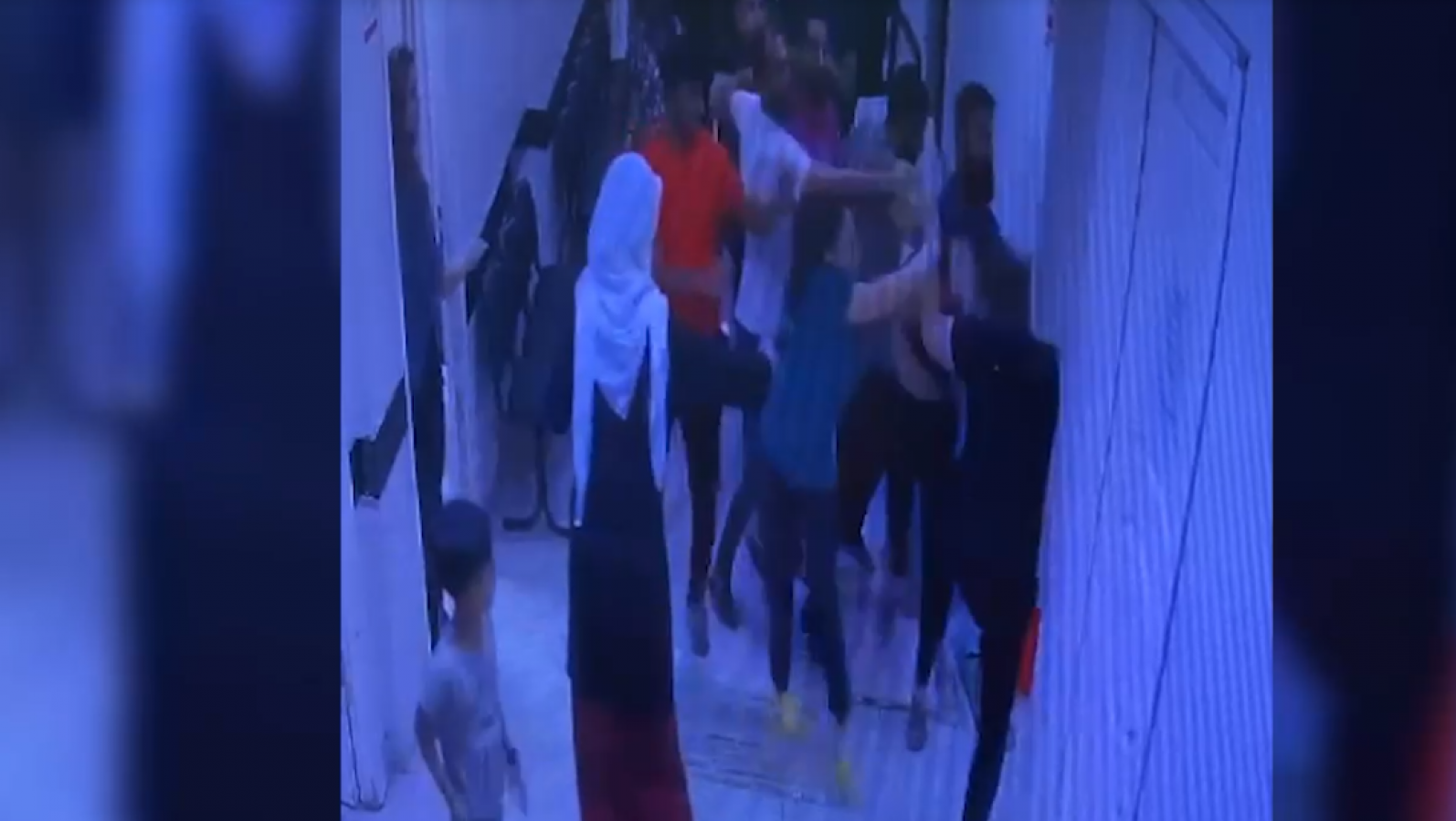 Viranşehir'de doktor hasta yakınlarınca linç edilmek istendi
