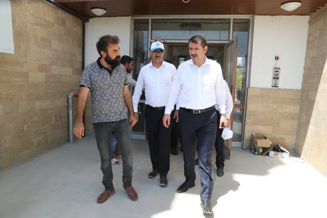 Vali Ayhan Urfa'nın ilçesi için Bakanla görüştü! Bakan Urfa'ya geliyor...