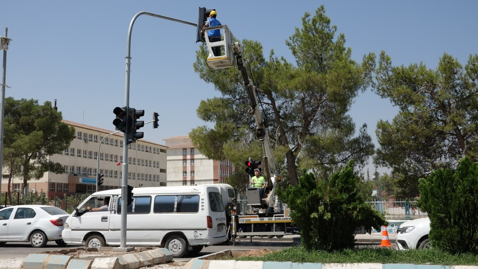 Akçakale ve Harran’da trafik sinyalizasyonu