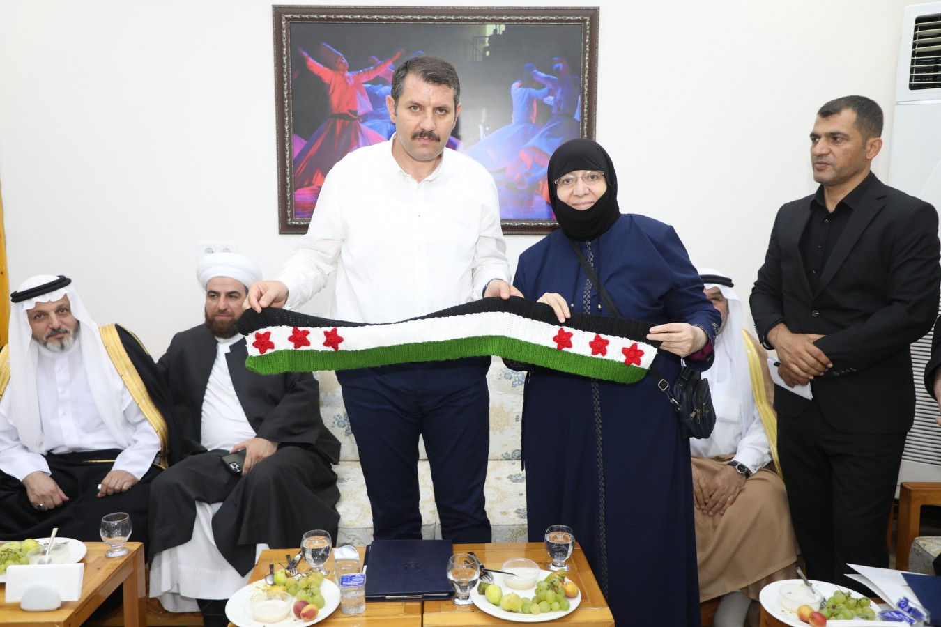 Vali Ayhan: Kardeşlik hukukumuzu zedeleyecek davranışlardan uzak duralım