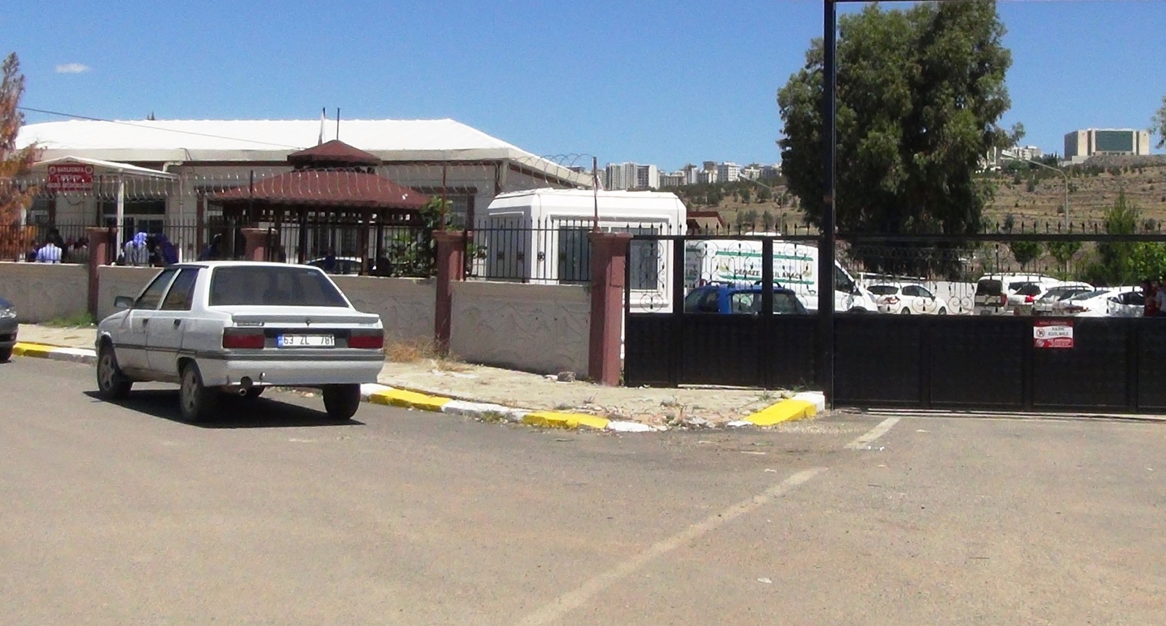 Şanlıurfa’da araç tarandı! 1 ölü