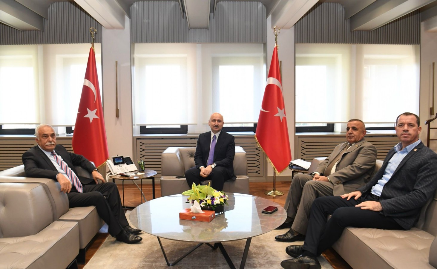 Şanlıurfa'nın ulaşım sorunu Bakan Karaismailoğlu’na iletildi