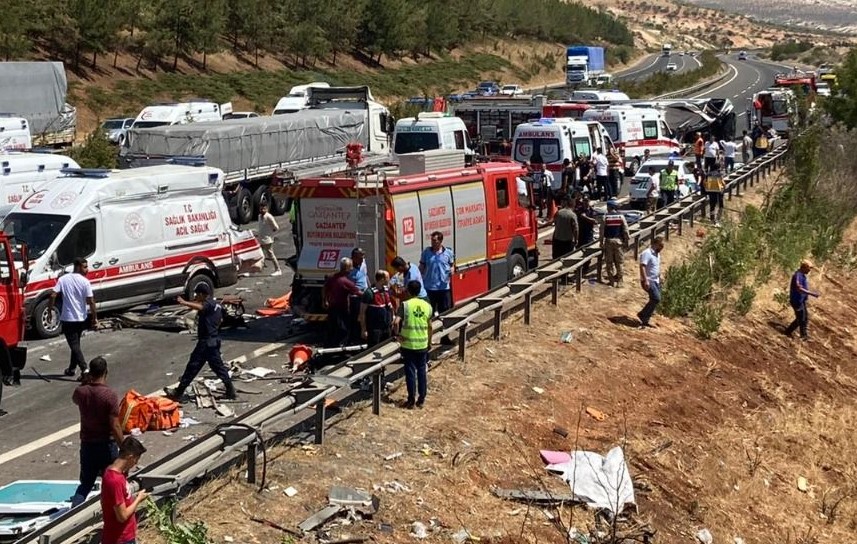 Katliam gibi kazada ölü sayısı arttı!
