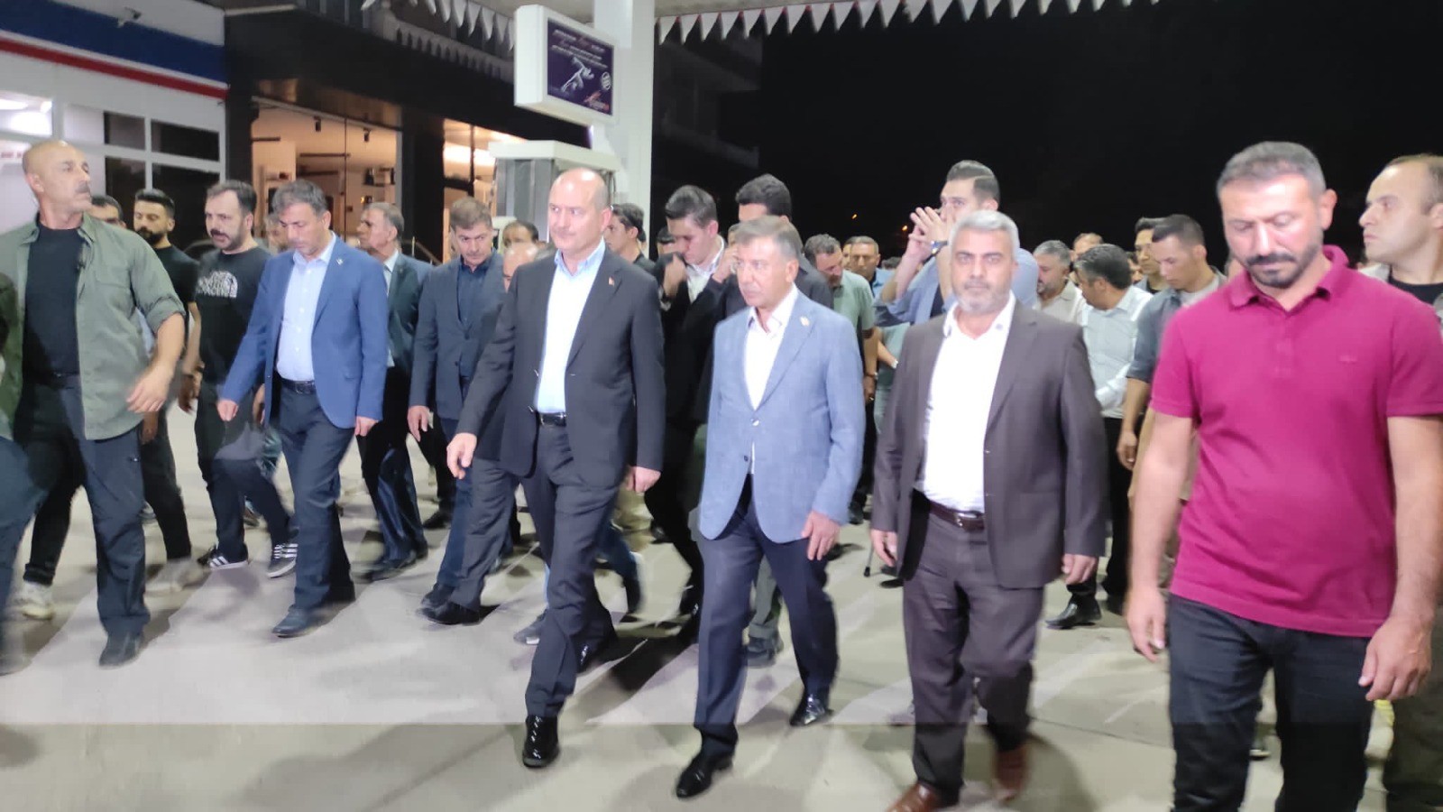 Urfa'dan heyet de Bakan Soylu ile olay yerinde