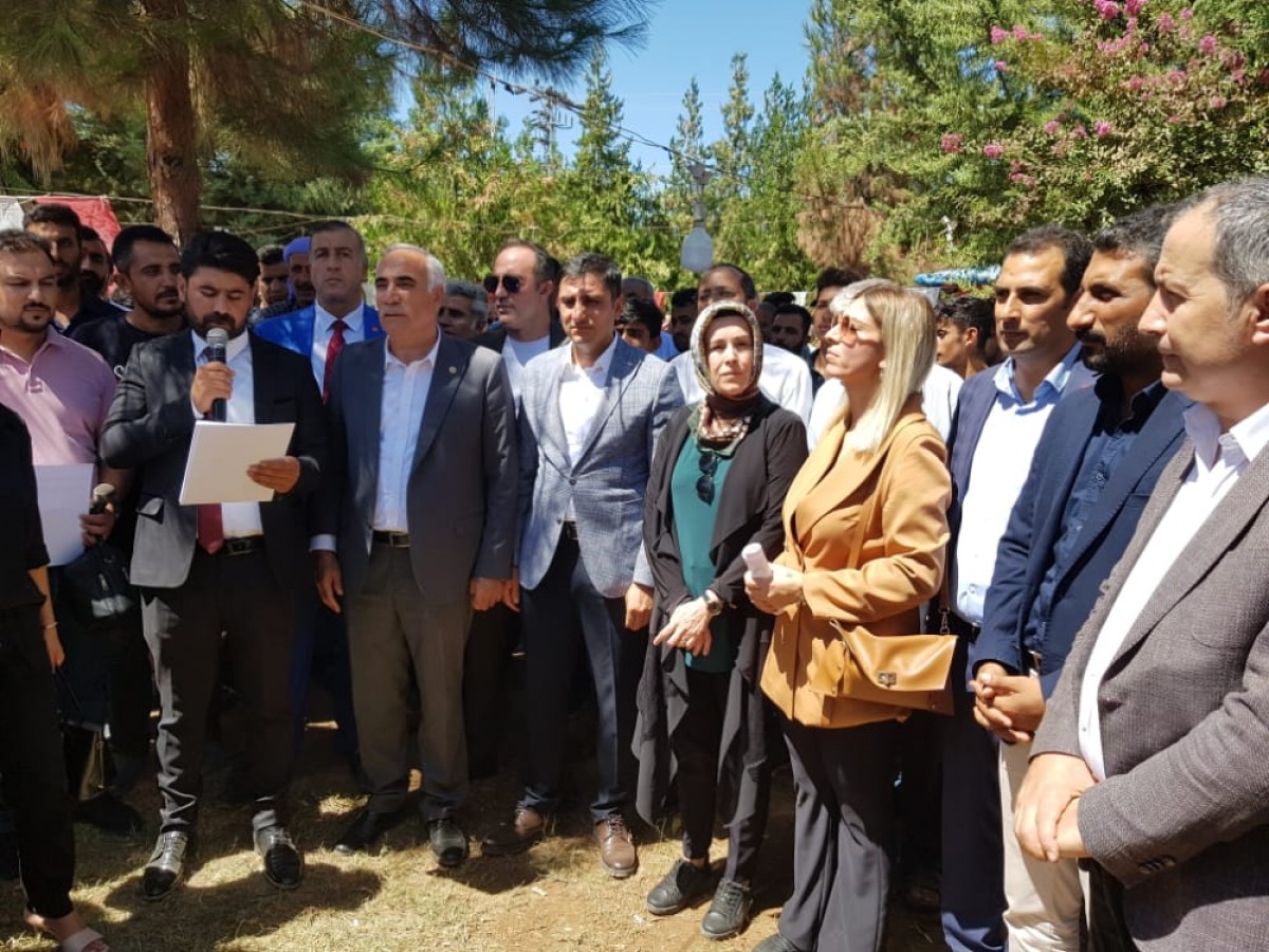 Akçakale’de CHP'ye toplu katılım