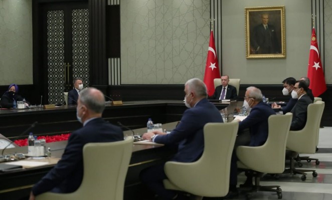 Gözler Kabine Toplantısında!