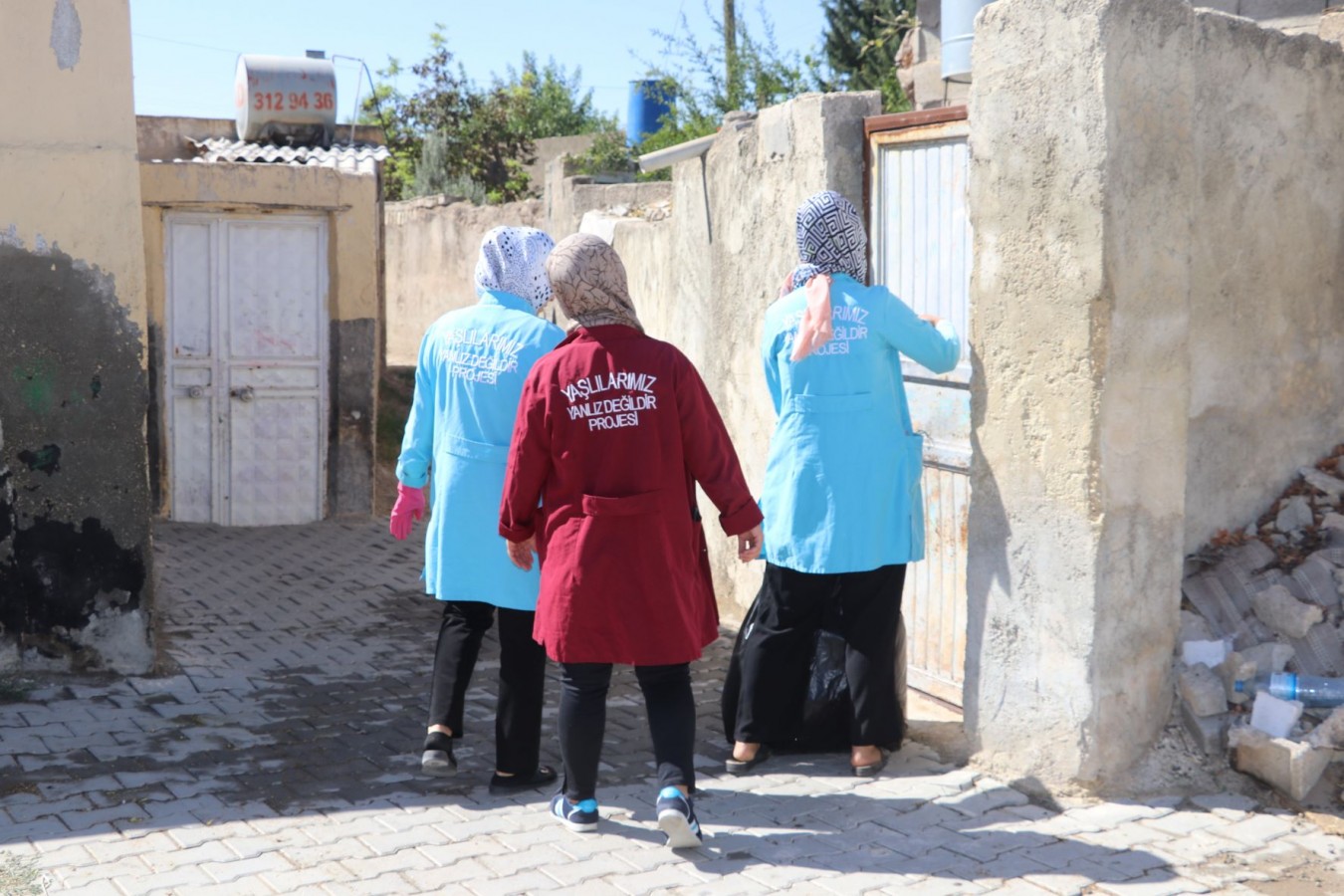 Karaköprü’de yaşlılara evde bakım hizmeti
