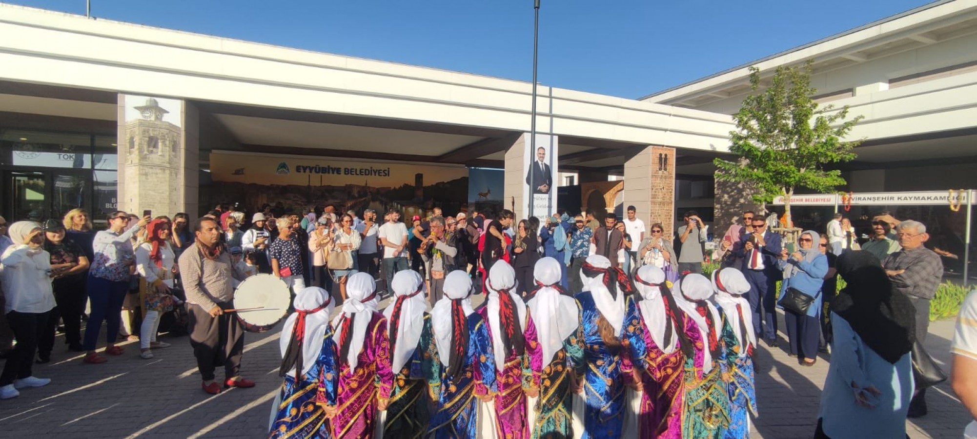 Eyyübiye Belediyesi, Urfa’nın tarihi ve turistik mekanları standına yansıtıyor
