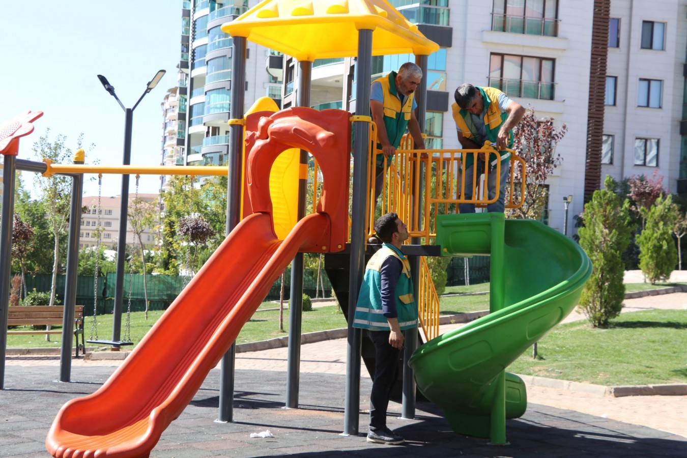 Karaköprü’ye 10 ayda 11 park