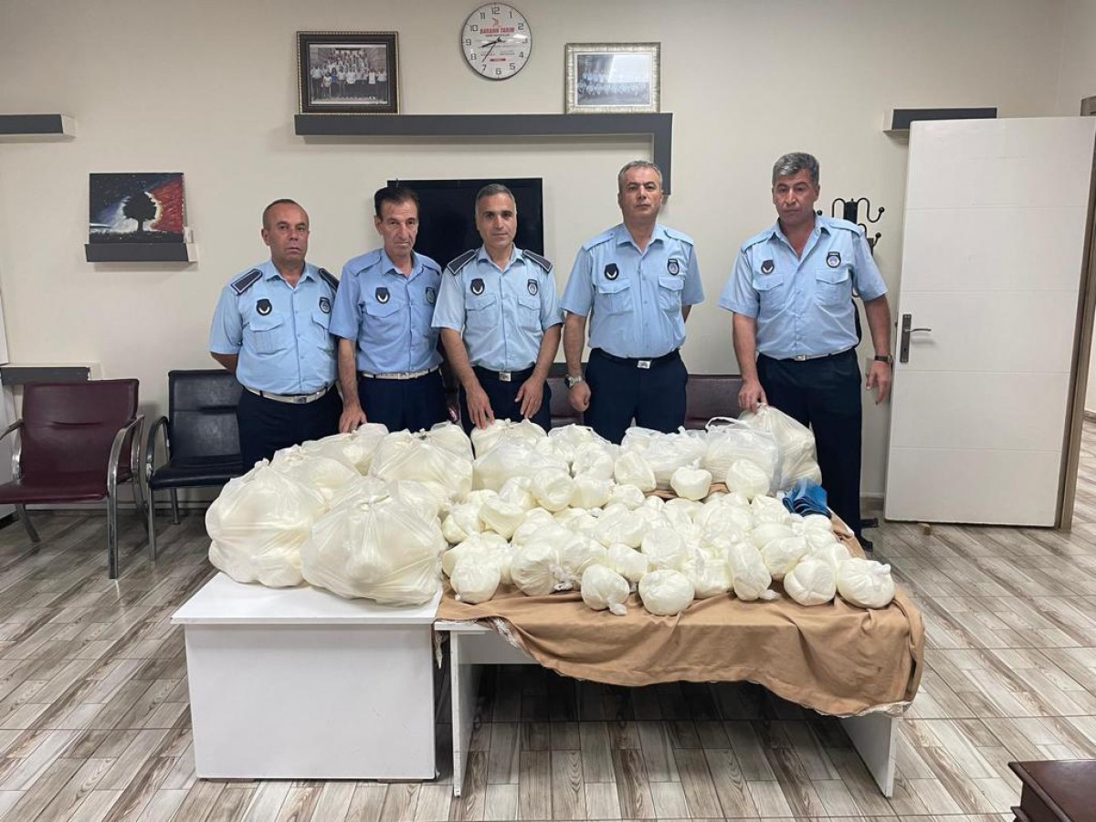 Siverek’te zabıtanın denetiminde 195 kilo sahte tereyağı ele geçirildi