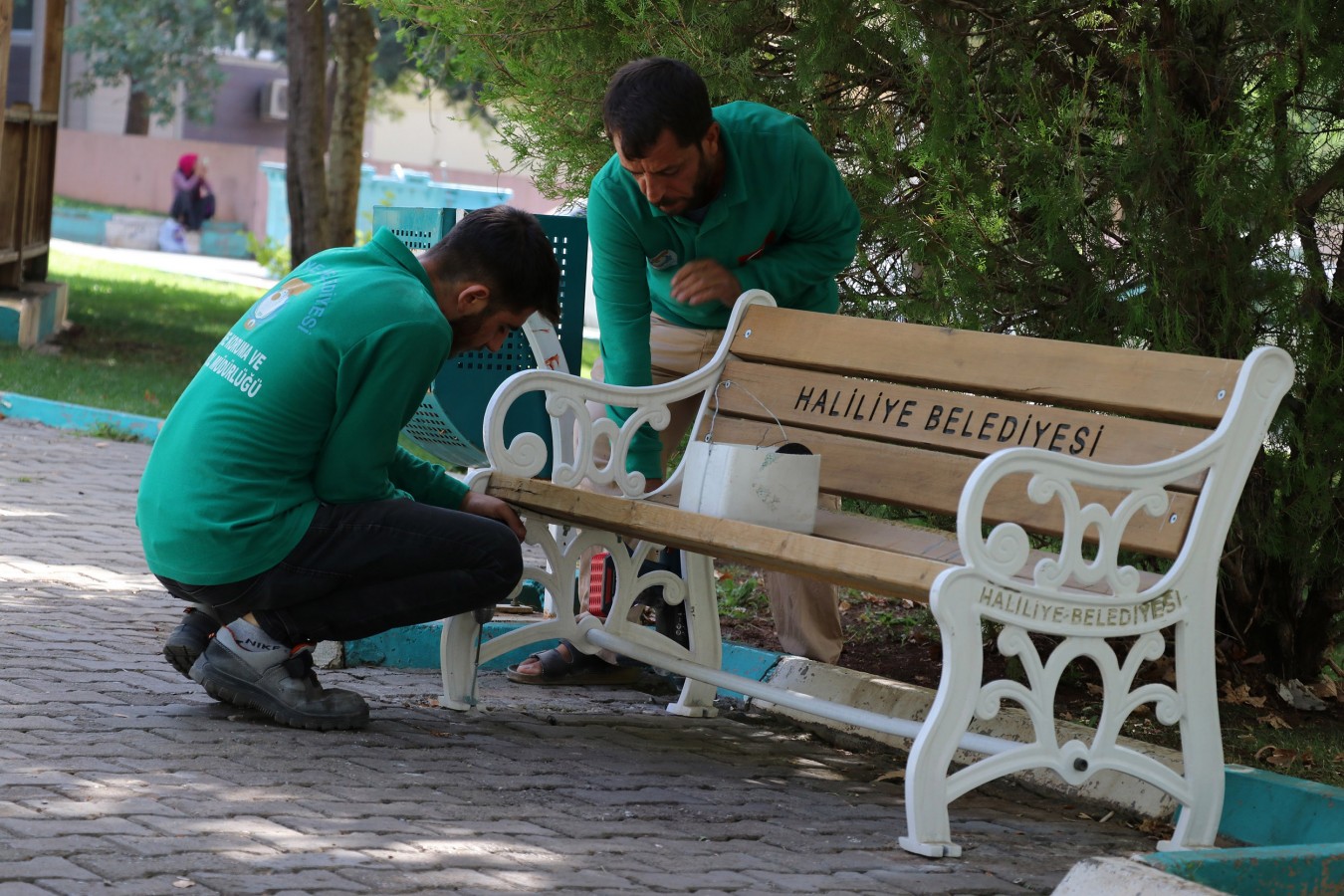 Haliliye’de parklarda onarım çalışması