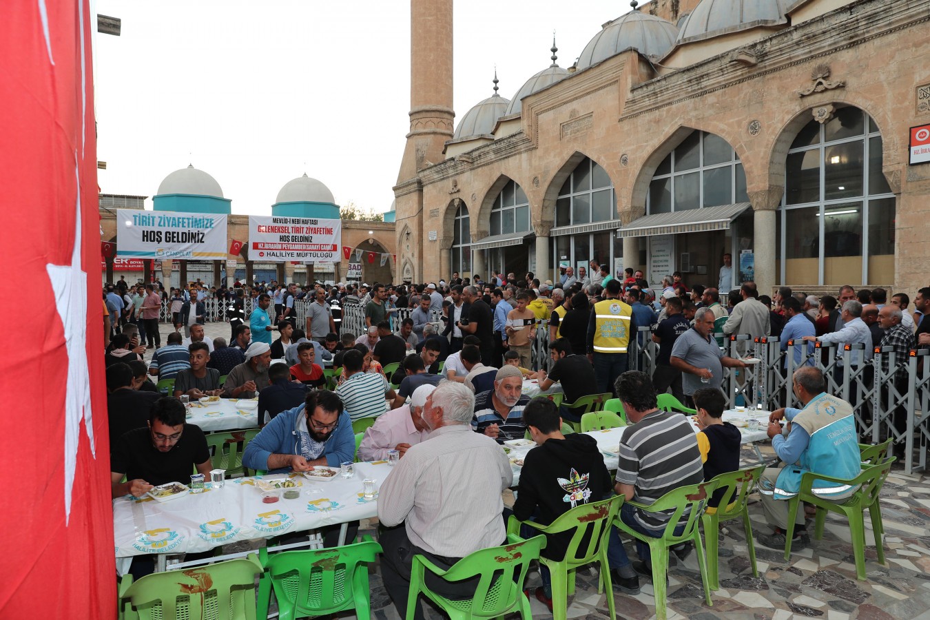 Haliliye Belediyesinden 10 bin kişiye tirit ikramı