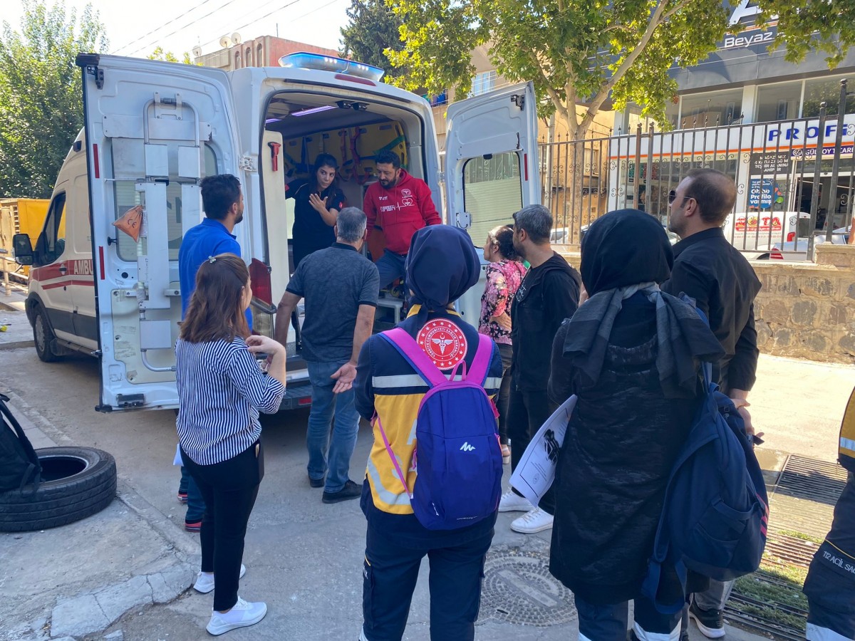 Şanlıurfa’da sağlık personeline uygulamalı eğitim