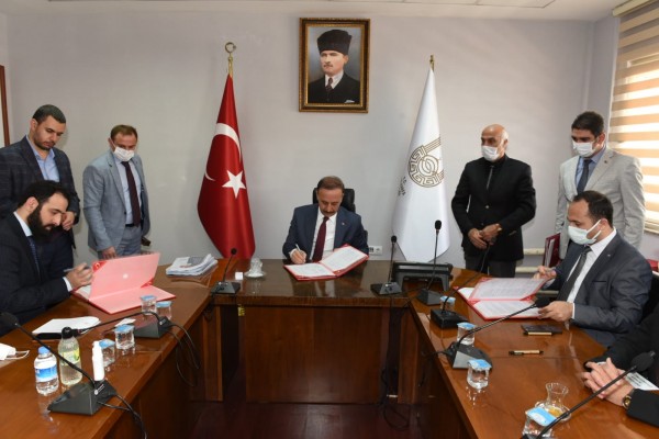 Katar Hayır Derneği ile iki protokol imzalandı