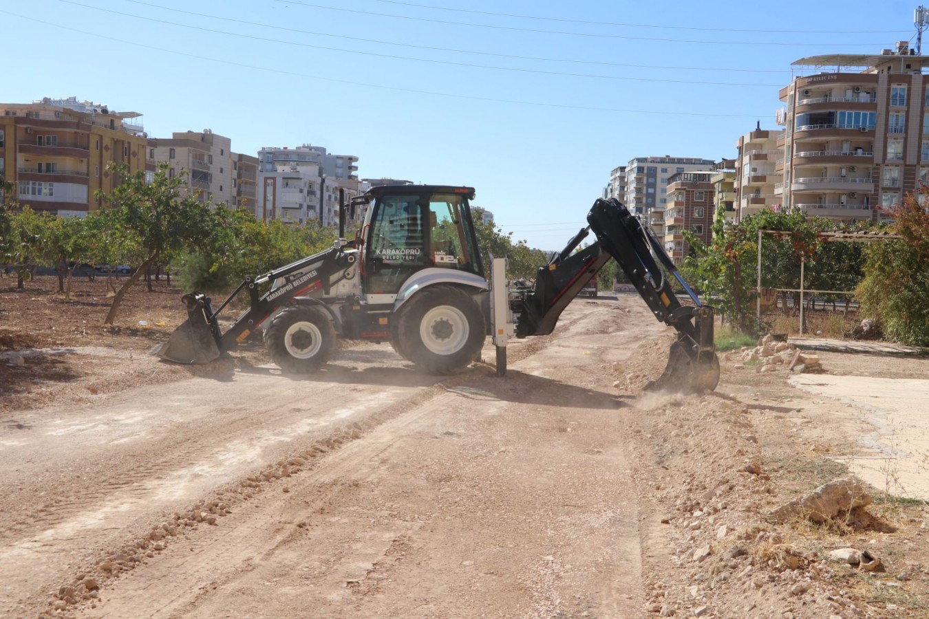 Karaköprü’ye yeni yollar kazandırılıyor