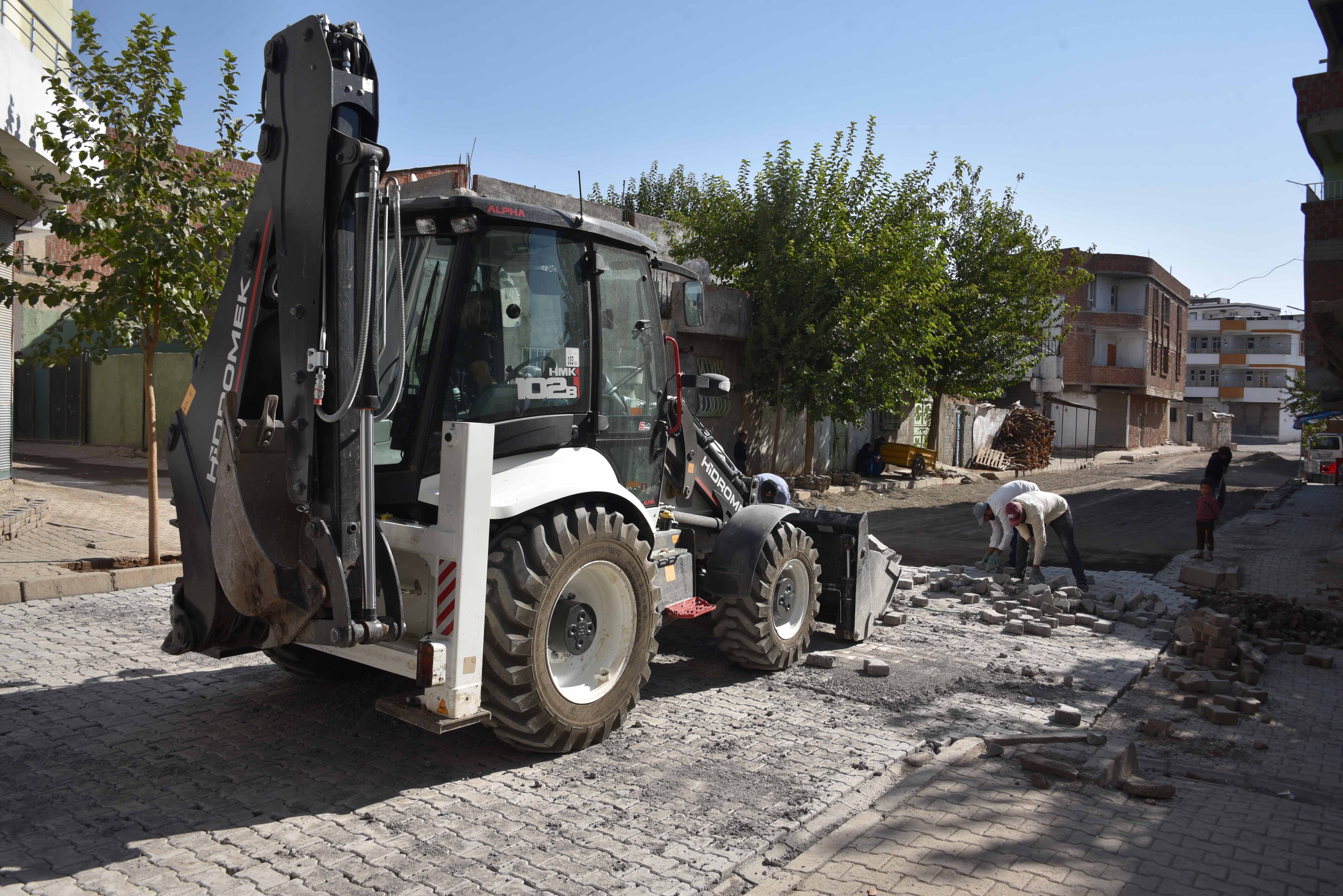 Siverek’te deforme olan cadde ve sokaklar yenileniyor