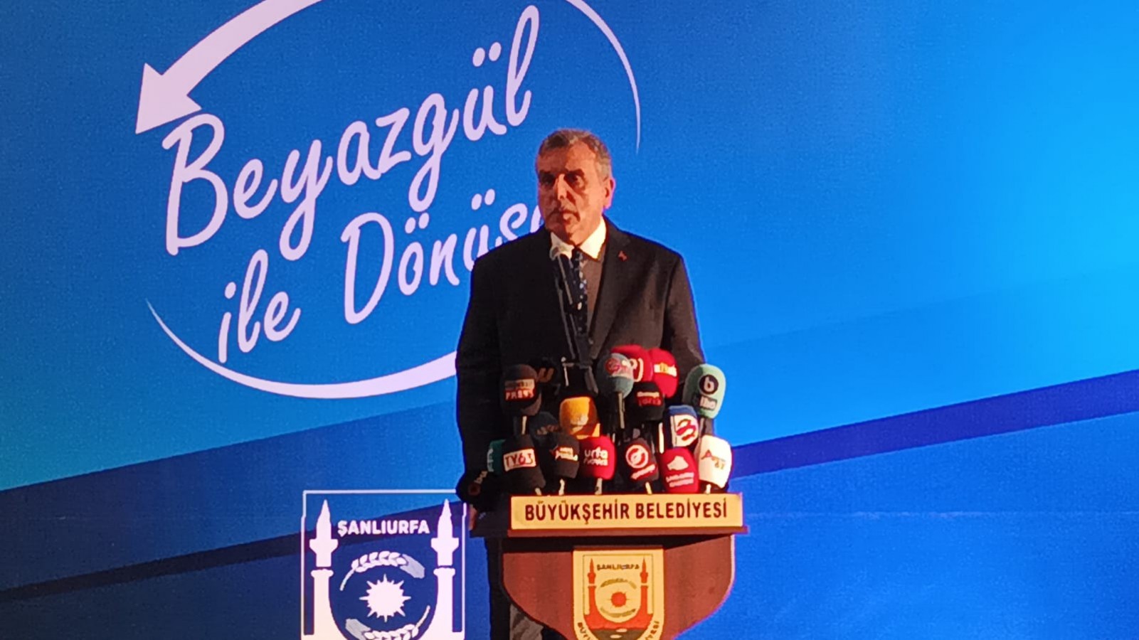 Başkan Beyazgül'den "Başkanlık mı vekillik mi?" sorusuna yanıt