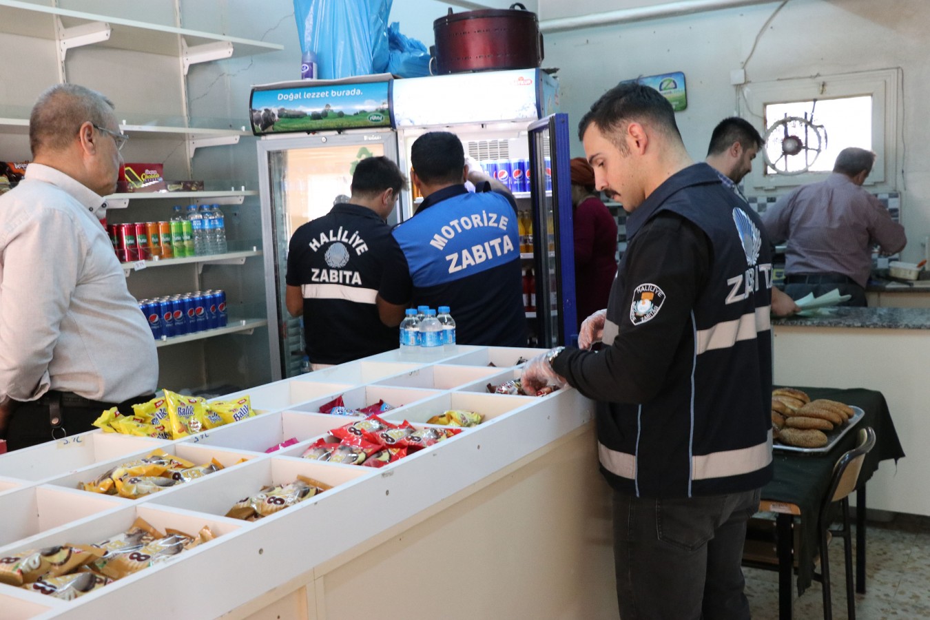 Haliliye’de zabıtan okul çevrelerinde denetim