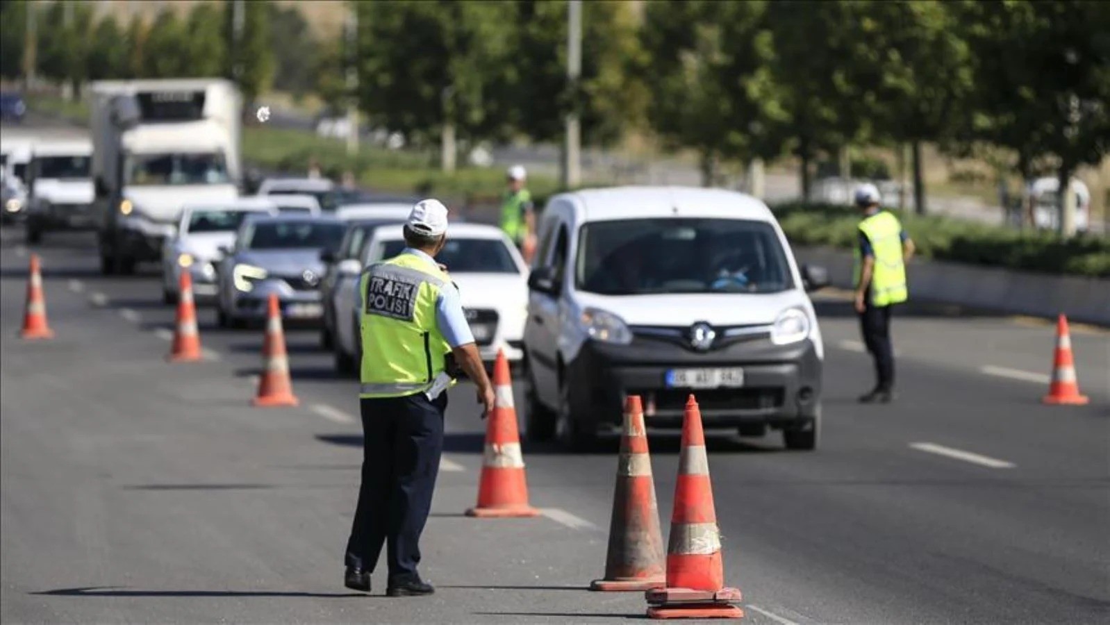 Yeni yılda trafik cezaları belli oldu!