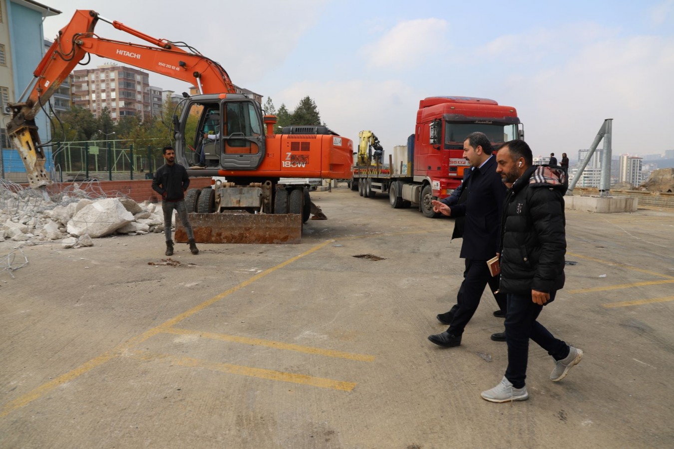 Esentepe Mahallesine sentetik çim saha yapılıyor