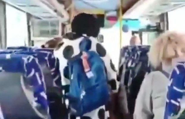 Şanlıurfalı yolcu İstanbul’da otobüsten indirildi