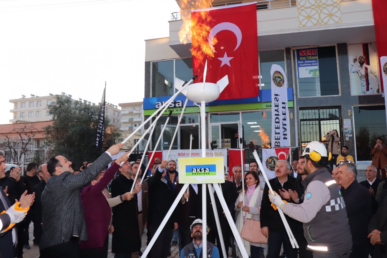 Meşale yakıldı, Halfeti 'doğalgaz'a kavuştu!