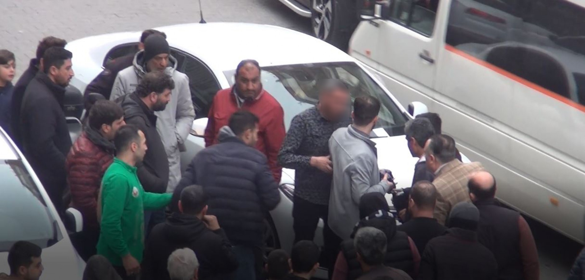 Haber yapmak isteyen İLKHA muhabirlerine engel!