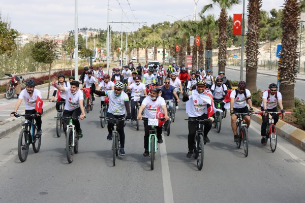 Şanlı kurtuluş için pedal çevirdiler