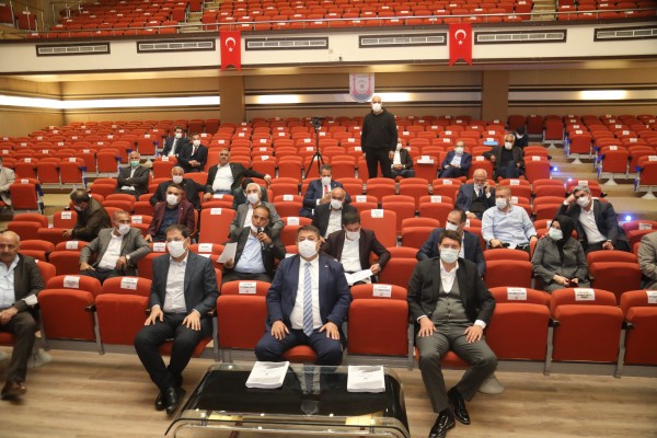 Büyükşehir Meclisinde gündem trambüs oldu