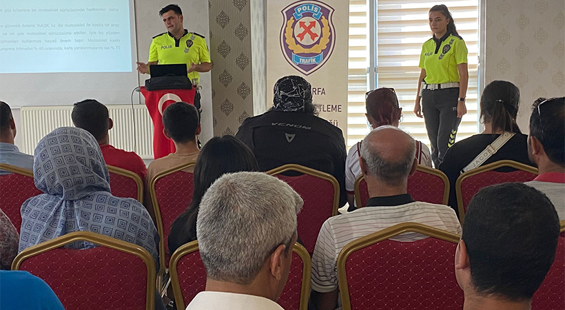 Urfa emniyeti motosiklet kullanıcılarına seminer verdi