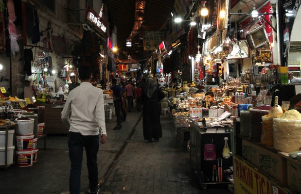 Şanlıurfalı esnaf tam kapanmada yardım bekliyor