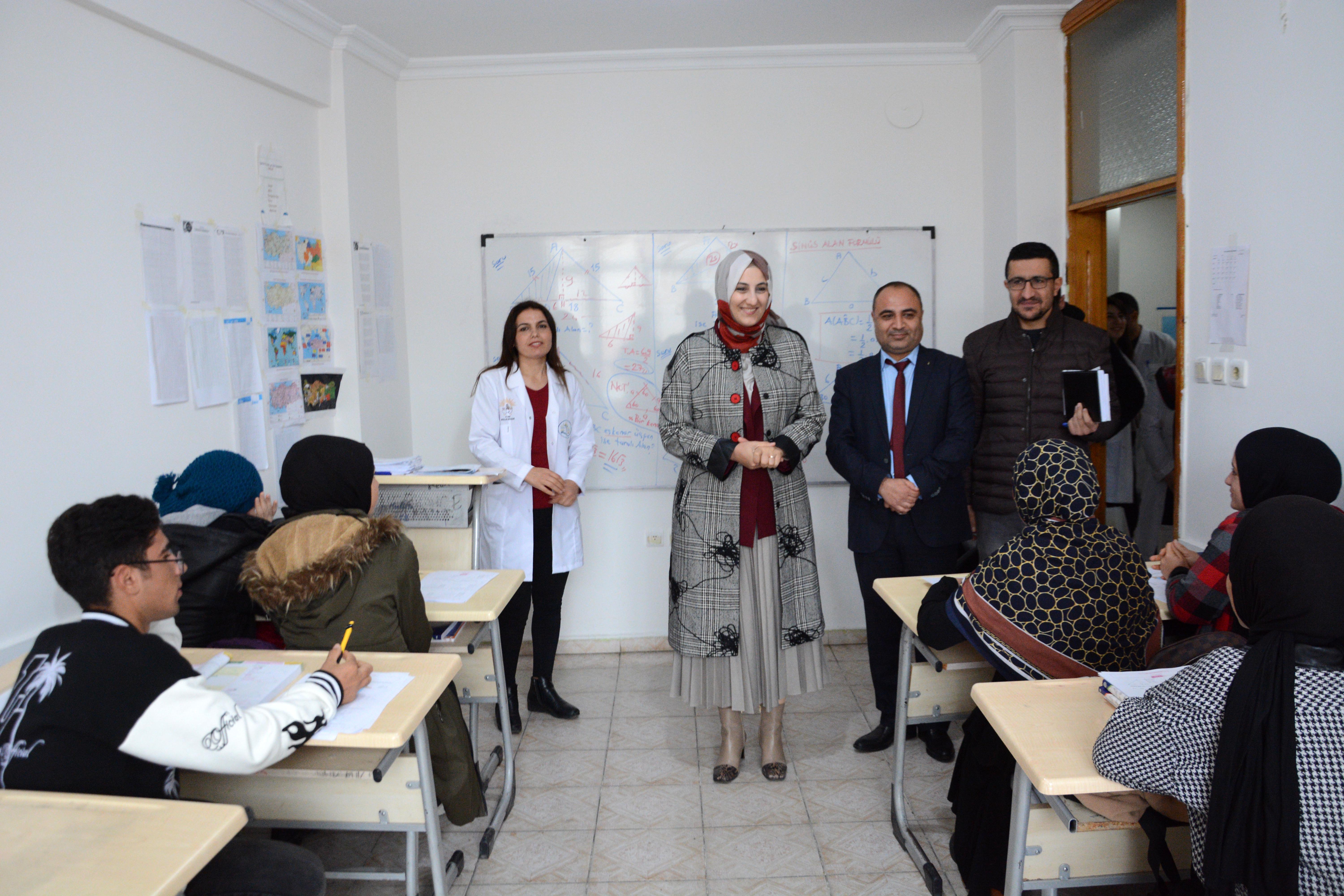 Ayşe Çakmak yeni eğitim öğretim yılının hayırlı olmasını diledi