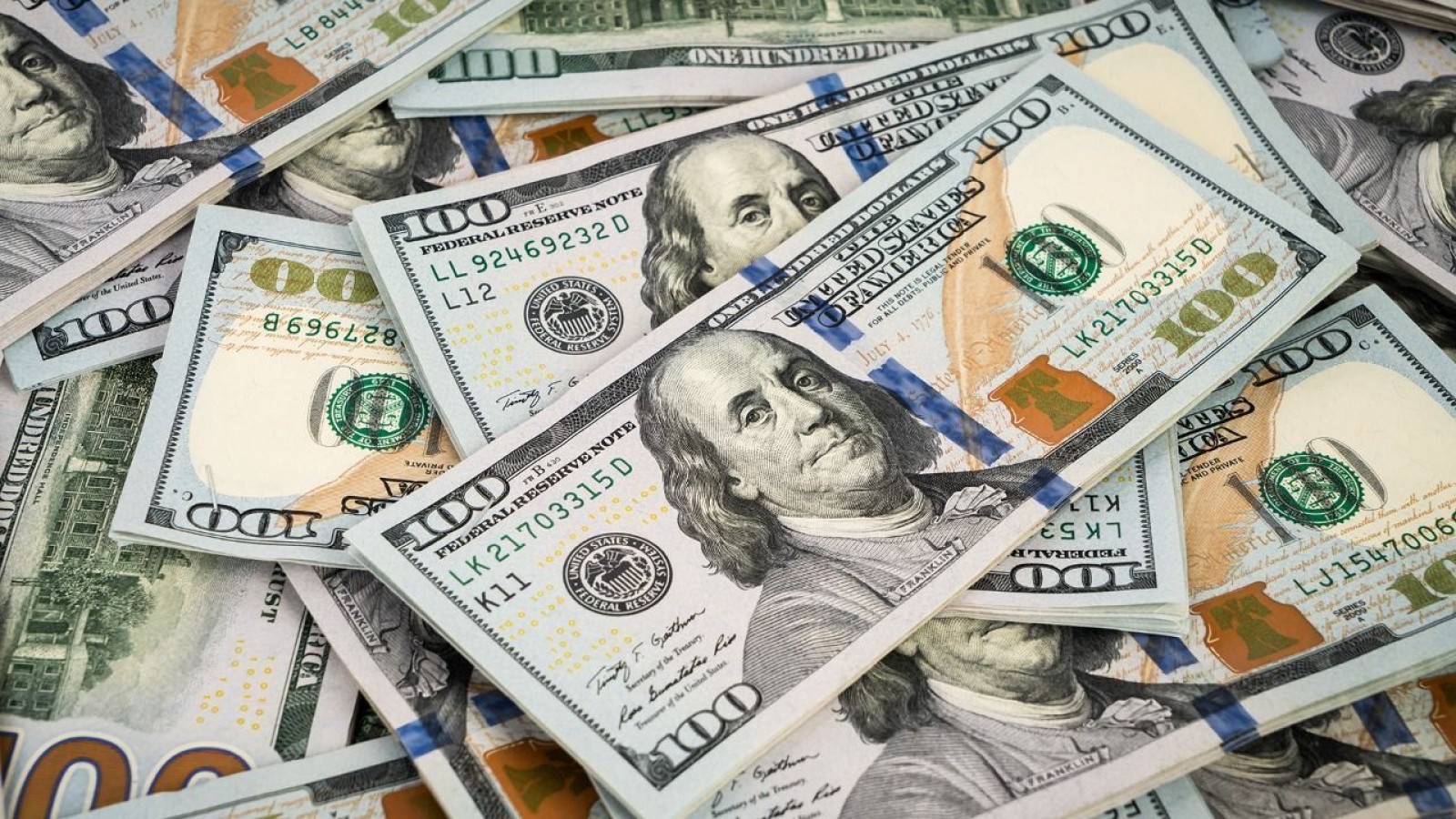 Merkez Bankası’nın faiz kararı öncesi dolar ve euroda hareketlilik sürüyor