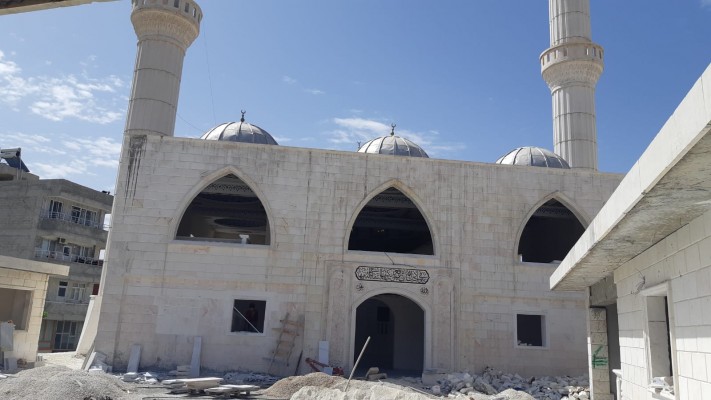 Yapımı tamamlanamayan cami yardım bekliyor