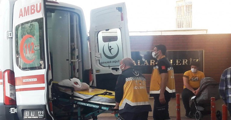 Şanlıurfa'da otomobiller çarpıştı: 6 yaralı