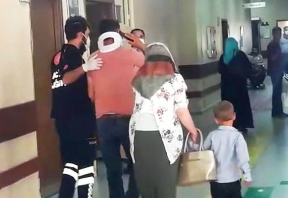 Şanlıurfa'da otomobiller çarpıştı: 3 yaralı