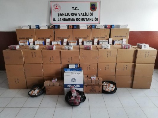 Viranşehir’de kaçak makaron ve puro operasyonu