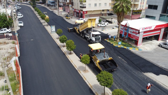 Şanlıurfa'da asfalt çalışmaları hızlandı  