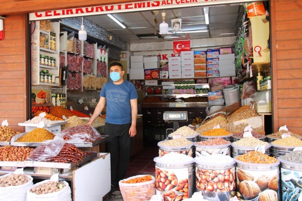 Yasaktan muaflar ama müşteri yok