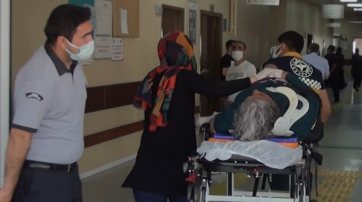 Merdivenden düşen kadın yaralandı