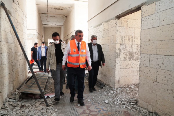 Şanlıurfa yeni meydanlarına kavuşuyor