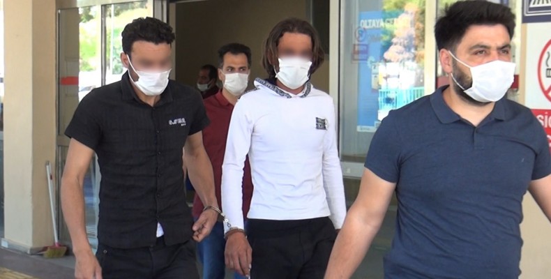 Şanlıurfa’da 2 göçmen kaçakçısı yakalandı