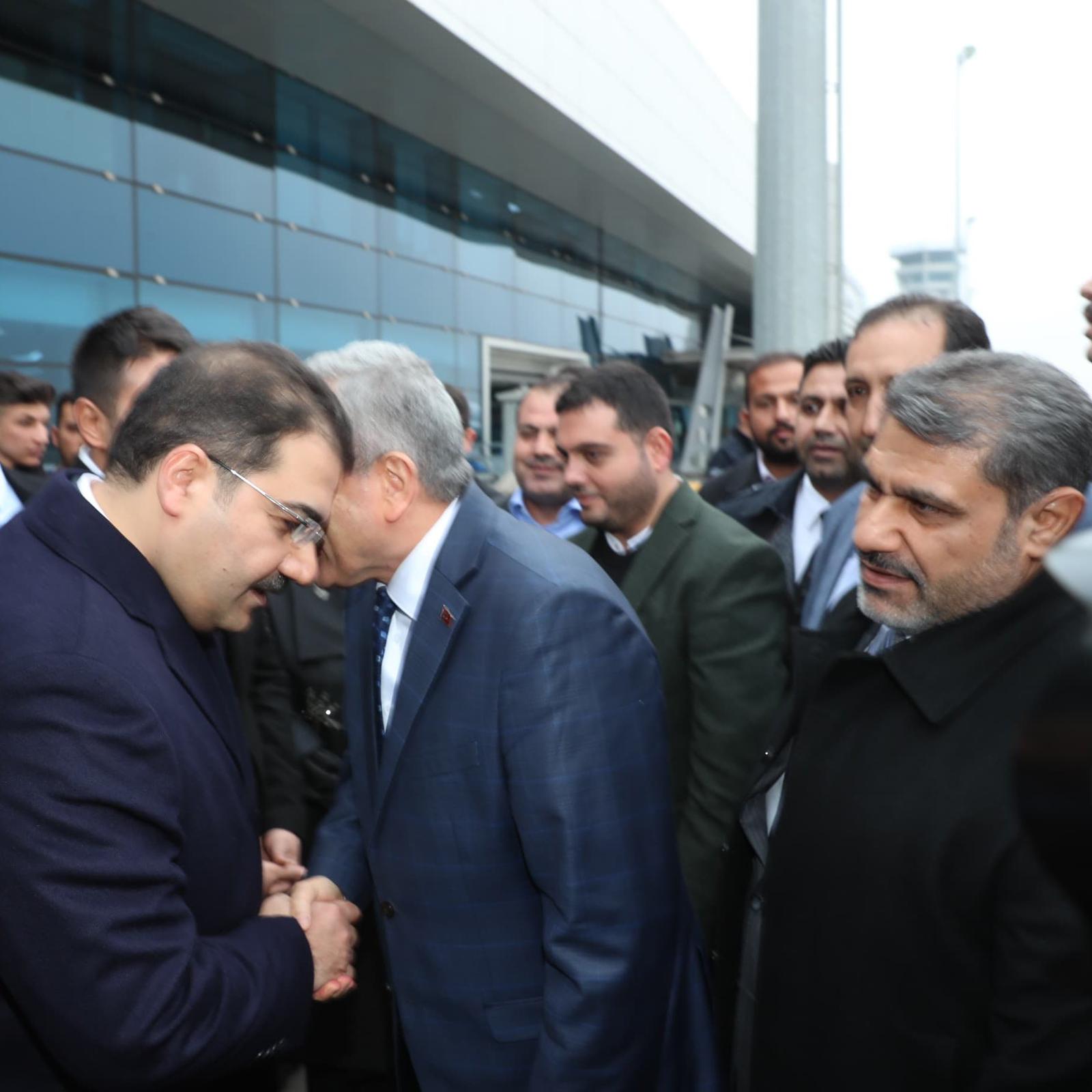 Günün karesini Canpolat ile Beyazgül verdi: Sarılarak poz verdiler