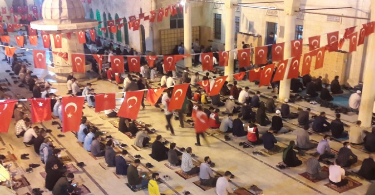 Urfa'da bayram namazı saat kaçta kılınacak?