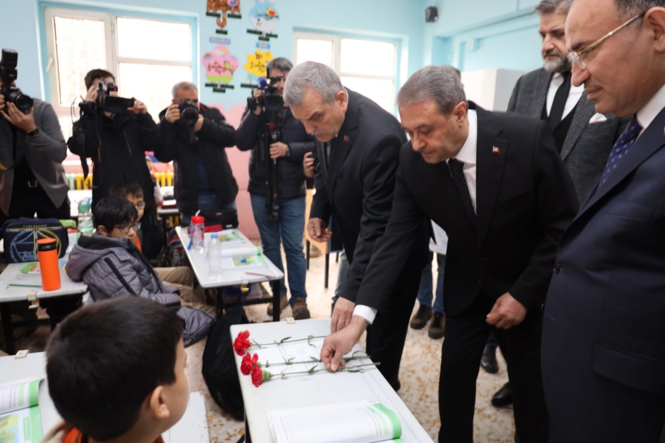 Şanlıurfa'da depremde hayatını kaybeden öğrenciler unutulmadı