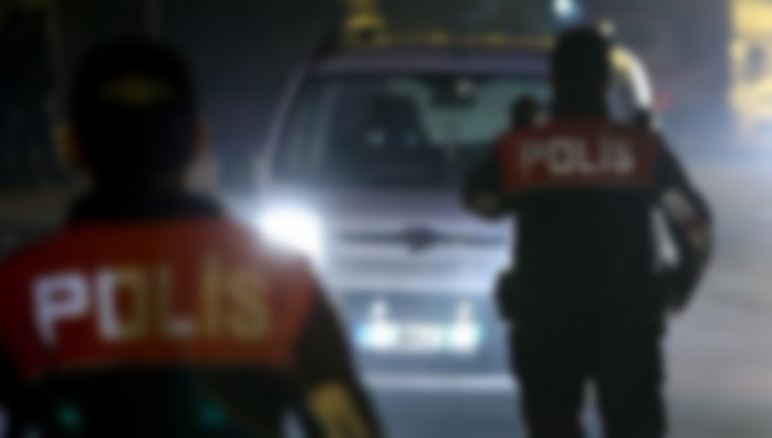 Durdurulan araçta 2 pompalı tüfek bulundu